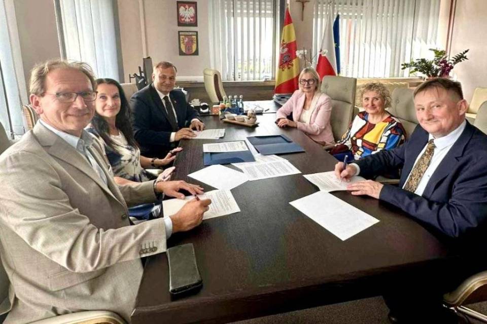 2db17ce71353a7ac59eb45fcab0dccf1_XL