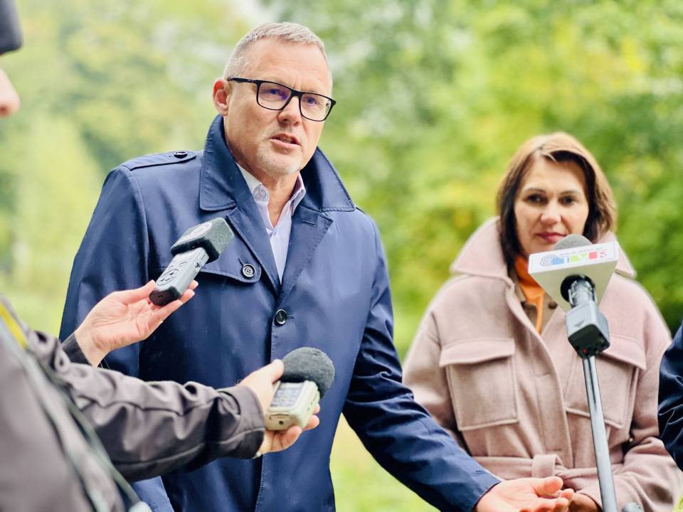 img041_20251002-171414_1