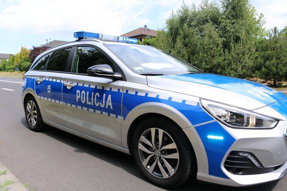 Cud, że nie zabił! 50-latek miał 3,6 promila i skradzione tablice! Interweniowali śwaidkowie